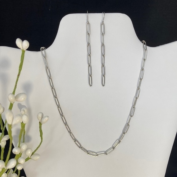 STAINLESS Steel Paperclip Necklace & Earring Set - Picture 1 of 13